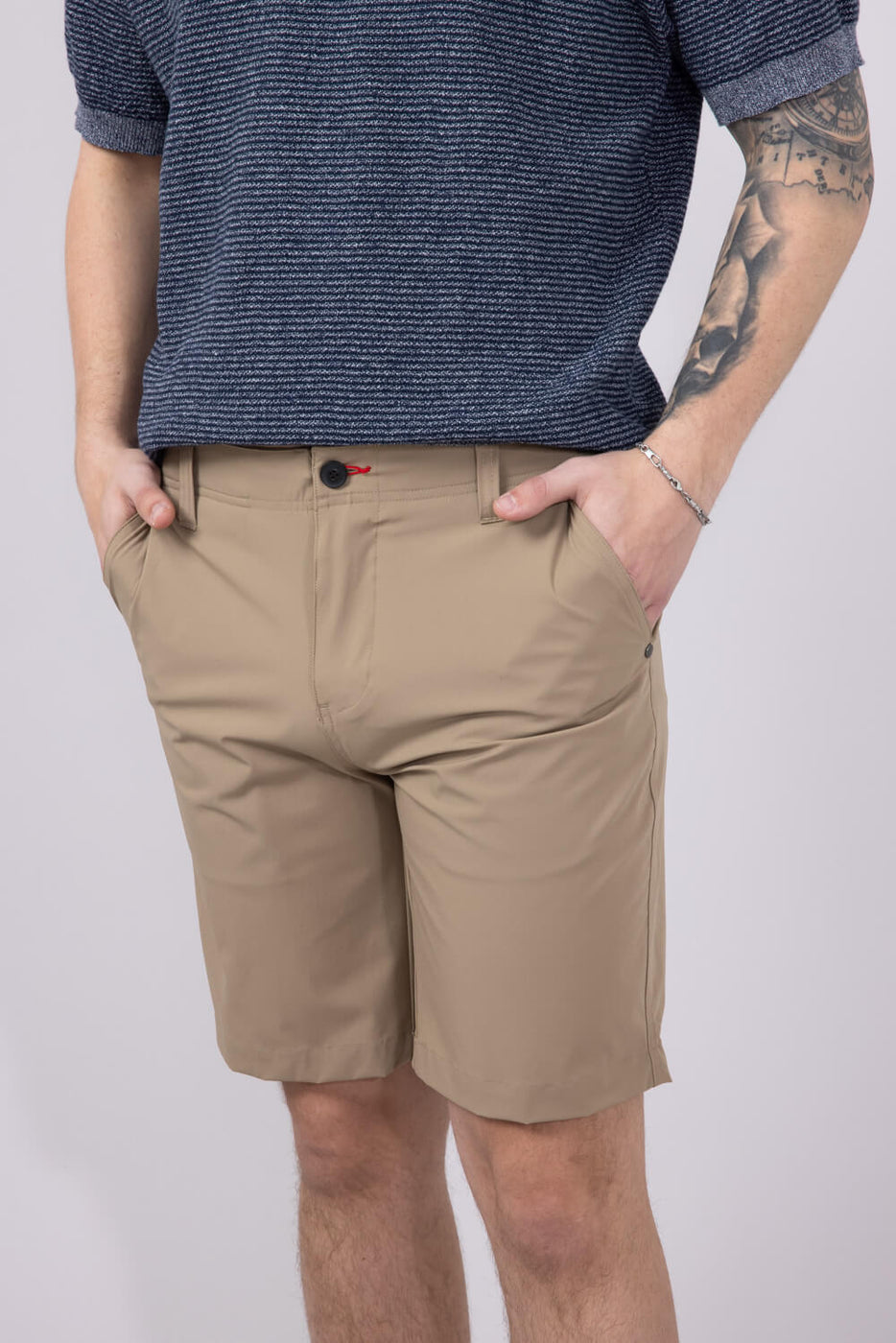 【HILLDA】 Freak Stripe Shorts Khaki / White HILLDA] Freak Stripe Shorts (White) – SellerWork