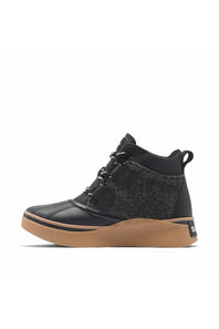 Back view of a pair of black SOREL ONA boots, showing branded heel tabs and contrasting brown gum soles.