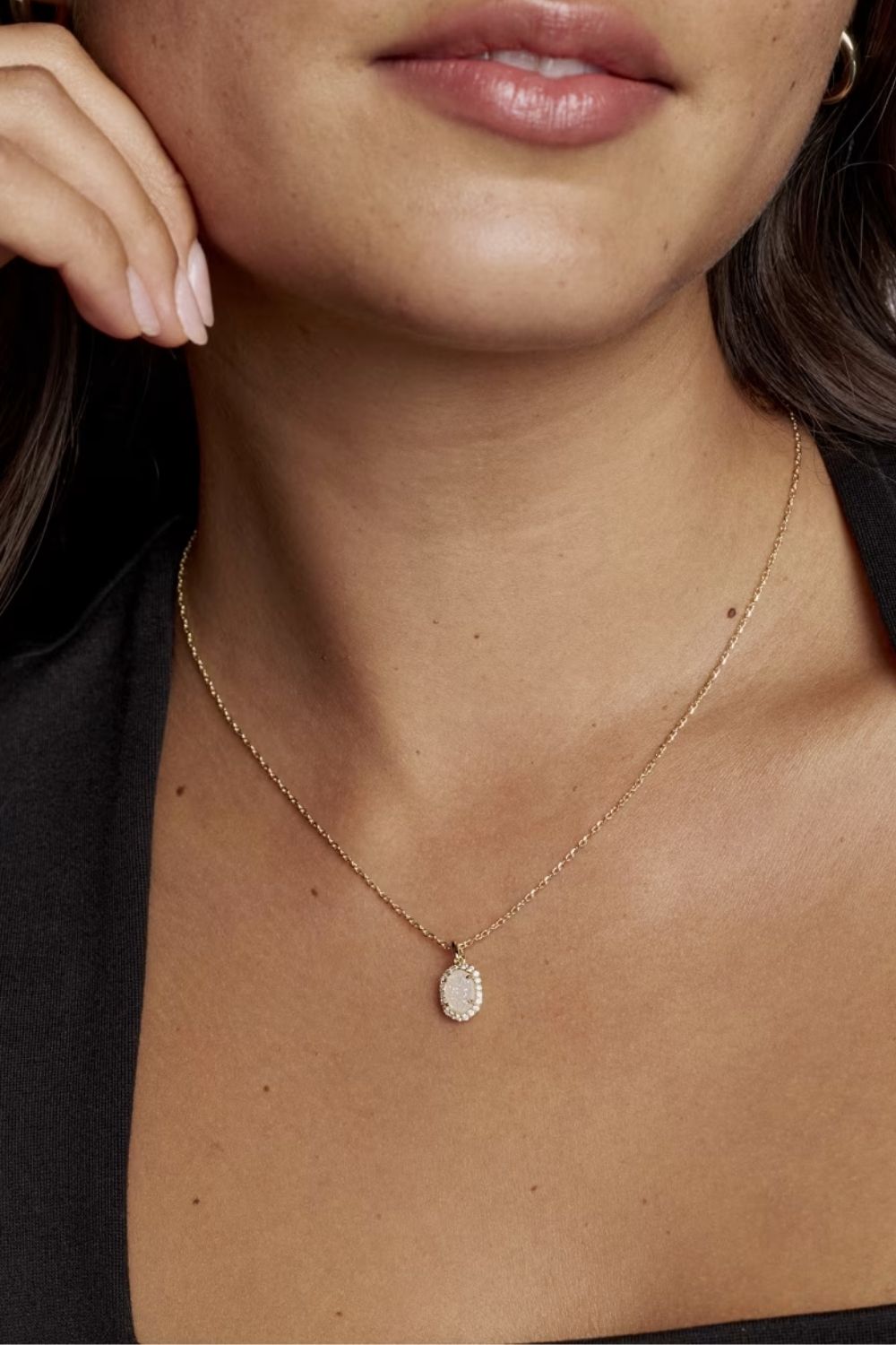 Kendra Scott Daphne Gold Crystal Frame Short Pendant Necklace in Iridescent Drusy | 9608890312