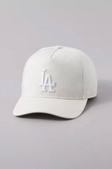 47-hats-hitch-dodgers-