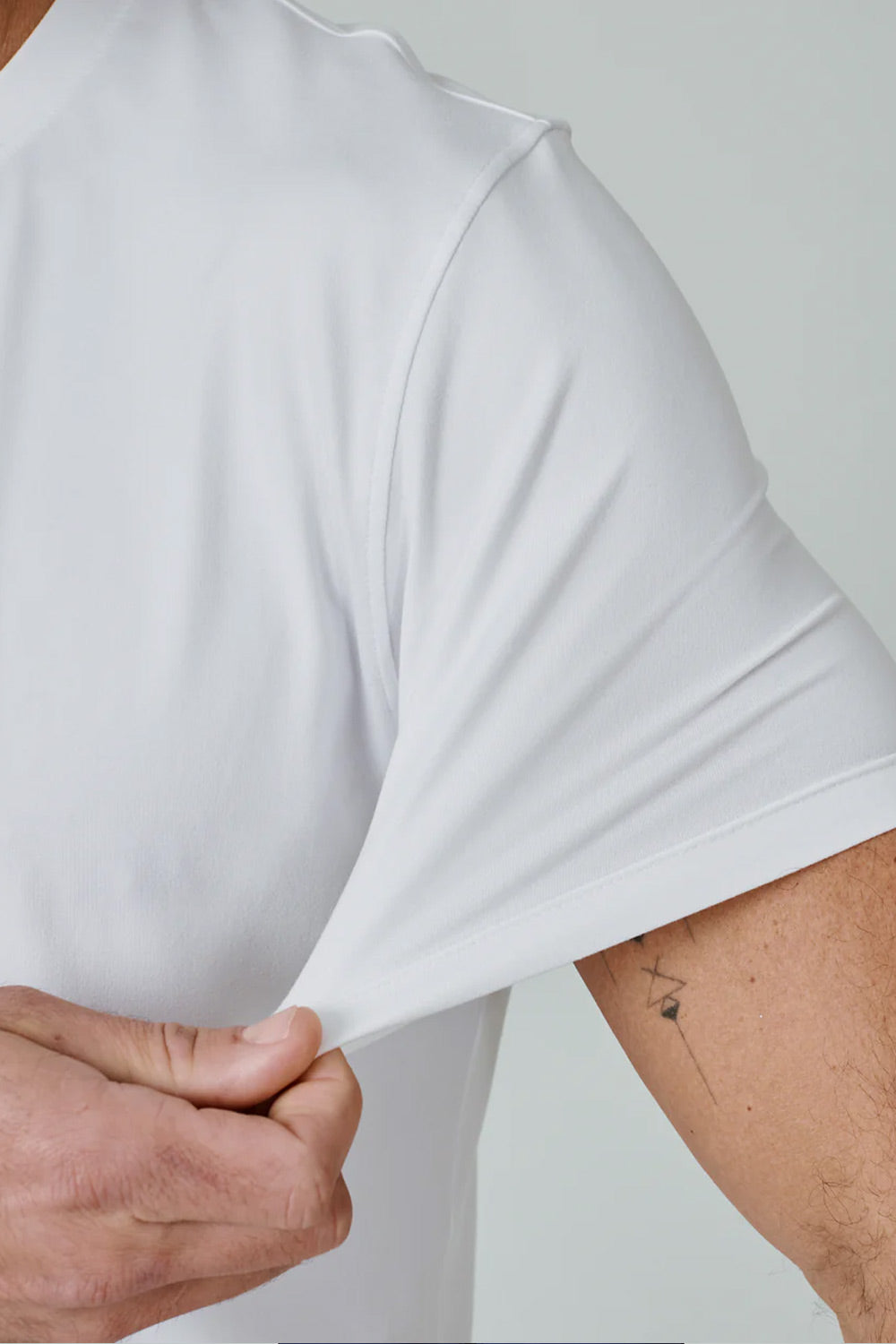 7Diamonds Core Crew T-Shirt for Men in White 