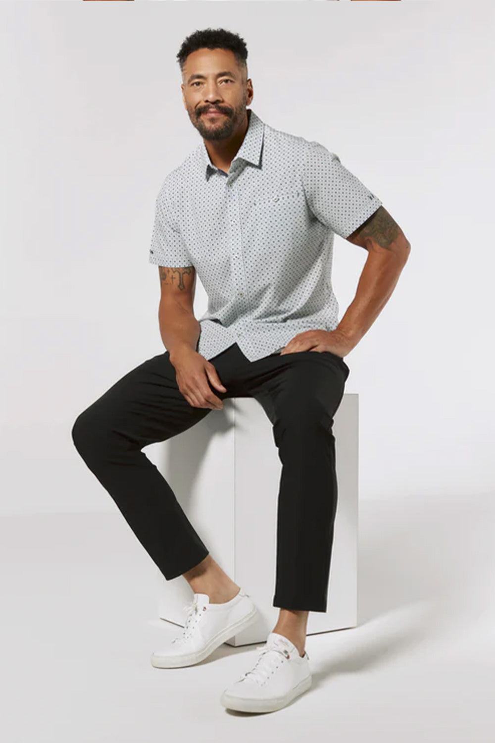 7Diamonds Zuma Chino Pants for Men in Black | STP-1288 BLACK 7Diamonds Zuma Chino Pants for Men in Black | STP-1288 BLACK