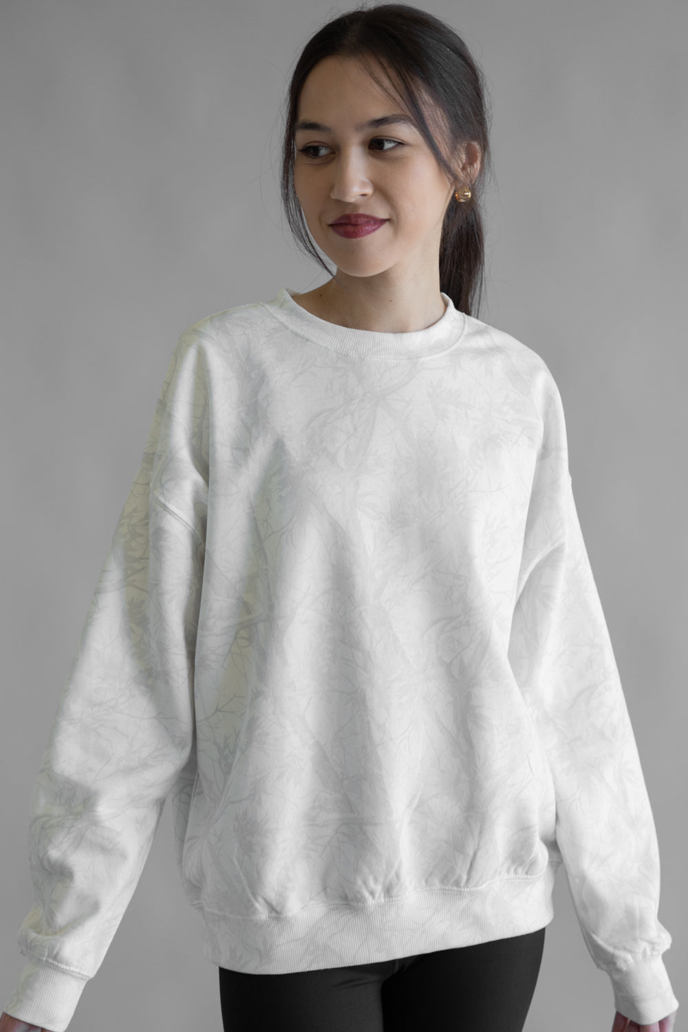 CAMO-CREWNECK-FOR-WOMEN-IN-WHITE-T1965-WHITECAMO