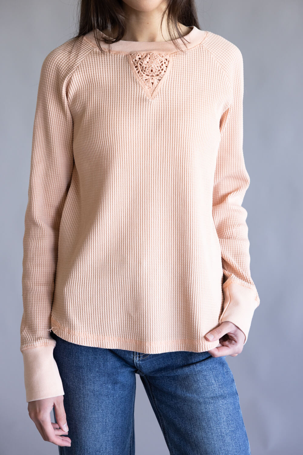 C_C-California-Nella-garmet-washed-waffle-lace-mix-raglan-top-89B03371-X654-CORAL-2