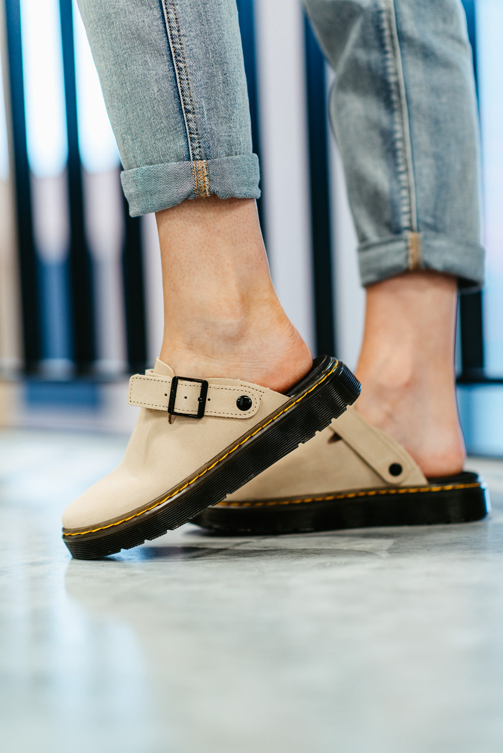 Clogs dr martens Clearance