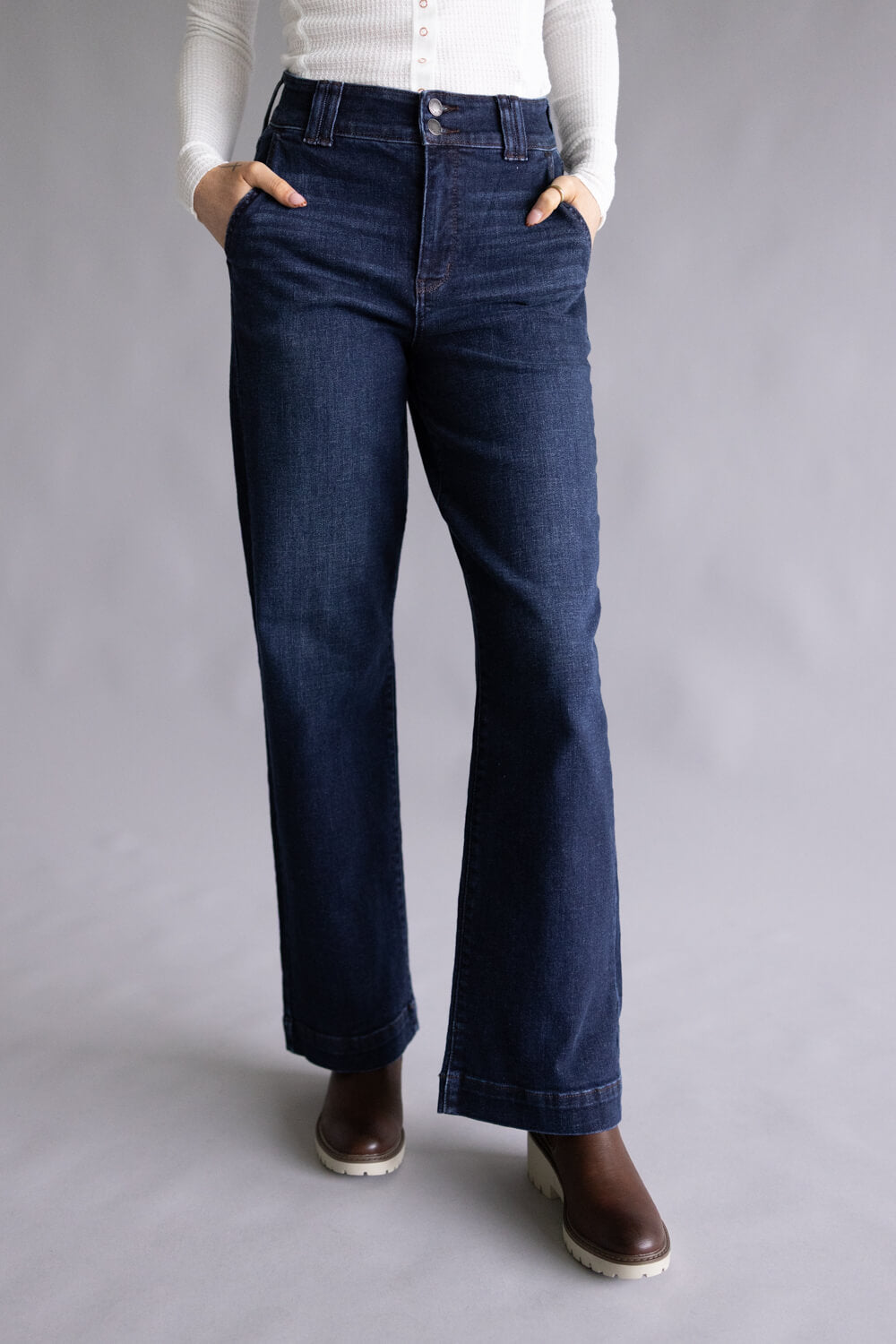 JUDY-BLUE-HIGH-WAIST-WIDE-LEG-JEAN-WOMEN-82678REG-SHORT-2

