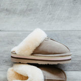 Bearpaw Retro Loki Slippers for Women in Stone Grey 