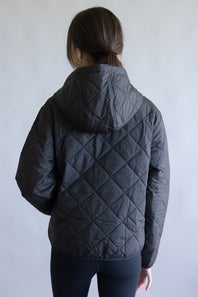 PATAGONIA-WOMENS-DIAMOND-QUILTED-BOMBER-HOODIE-JACKET-IN-BLACK-20696-BLK
