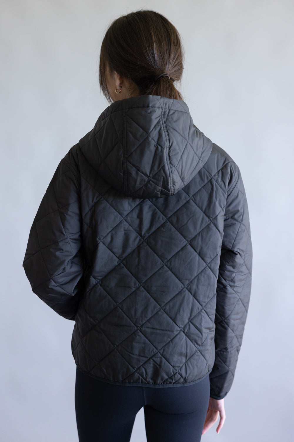 PATAGONIA-WOMENS-DIAMOND-QUILTED-BOMBER-HOODIE-JACKET-IN-BLACK-20696-BLK