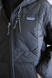 PATAGONIA-WOMENS-DIAMOND-QUILTED-BOMBER-HOODIE-JACKET-IN-BLACK-20696-BLK