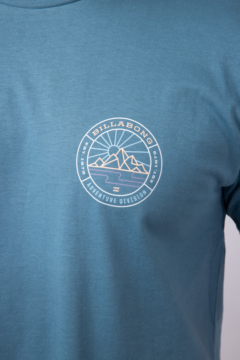 Billabong Rockies Adiv T-Shirt for Men in Glacier Blue