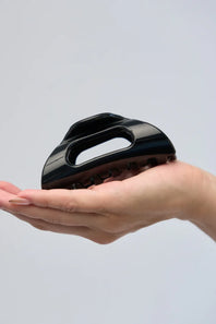 Cozy Clip Claw Hair Clip in Black | CC-001-BLK