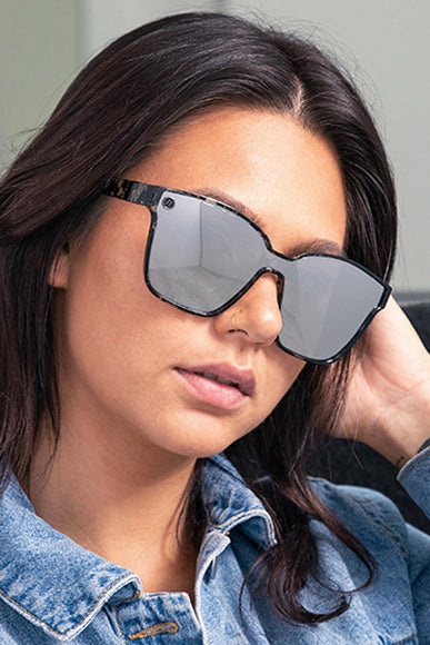 Blenders Buttertron Sunglasses in Sterling Lady