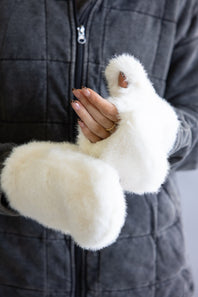 C.C. Glitter Fur Convertible Mitten for Women in Ivory