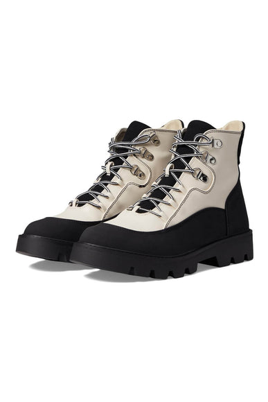 Dirty Laundry Pfeiffer Lug Lace Up Booties for Women in Black/Cream