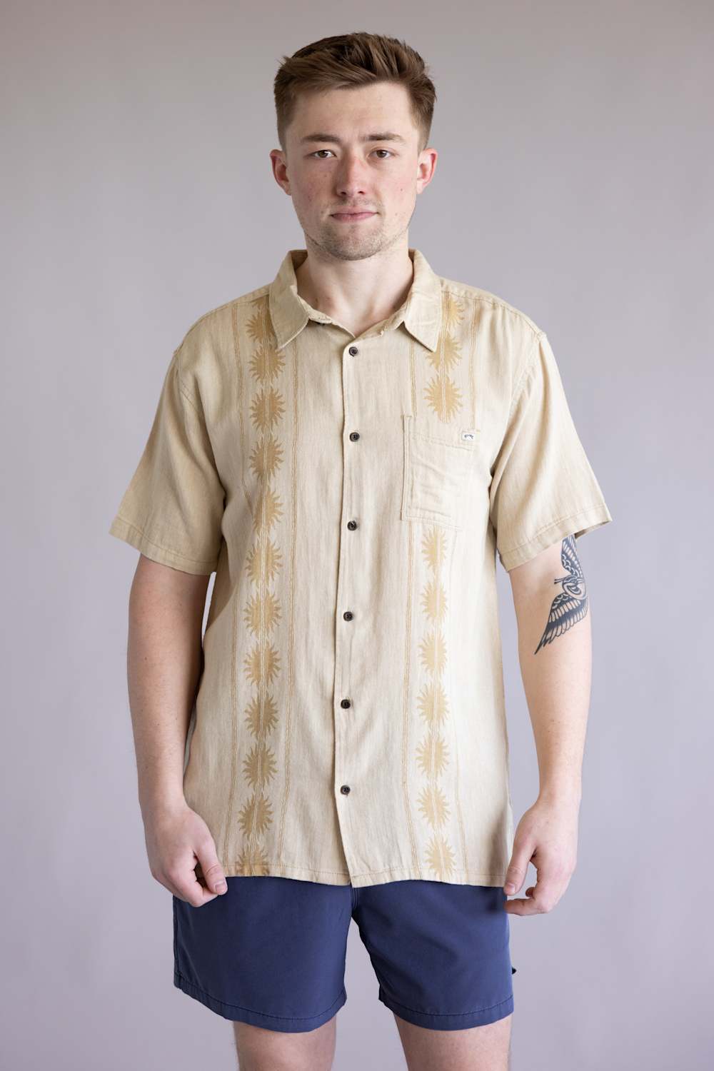  Billabong Cordoba Short Sleeve Shirt for Men in Desert Khaki