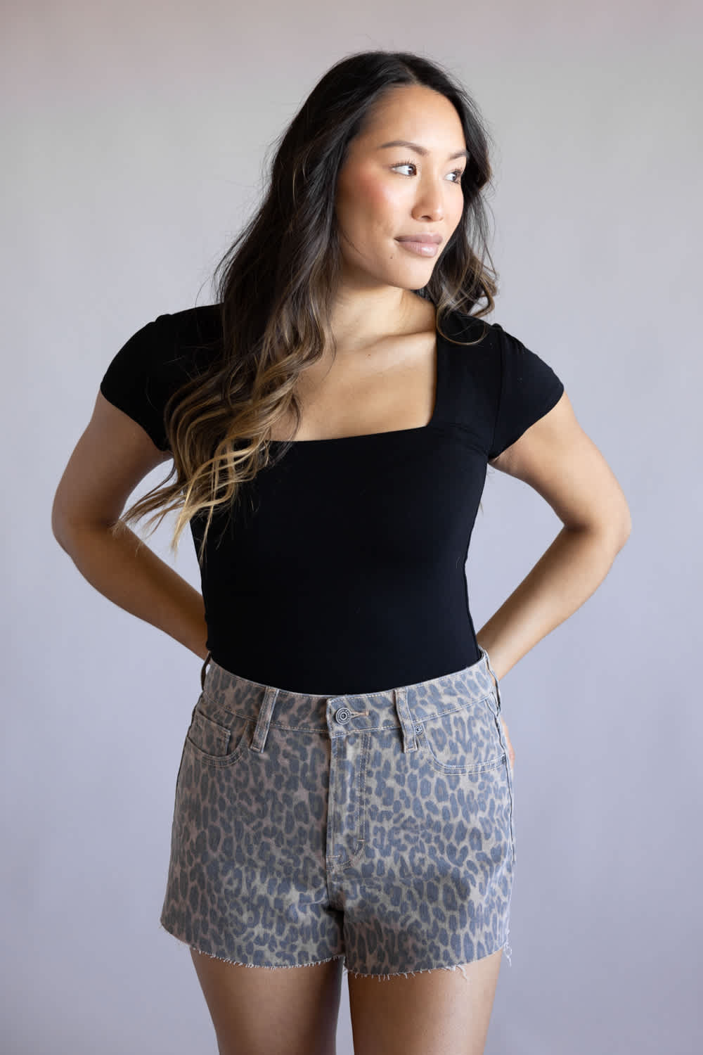 Seamless Double Layer Knit T-Shirt for Women in Black