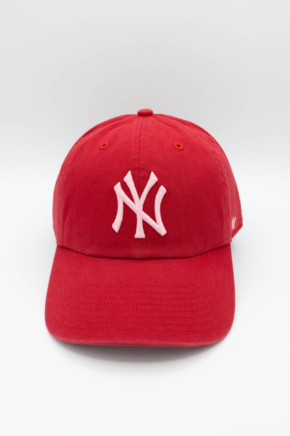'47 New York Yankees Clean Up Hat in Red and Pink | B-NLRGW17GWS-RDC