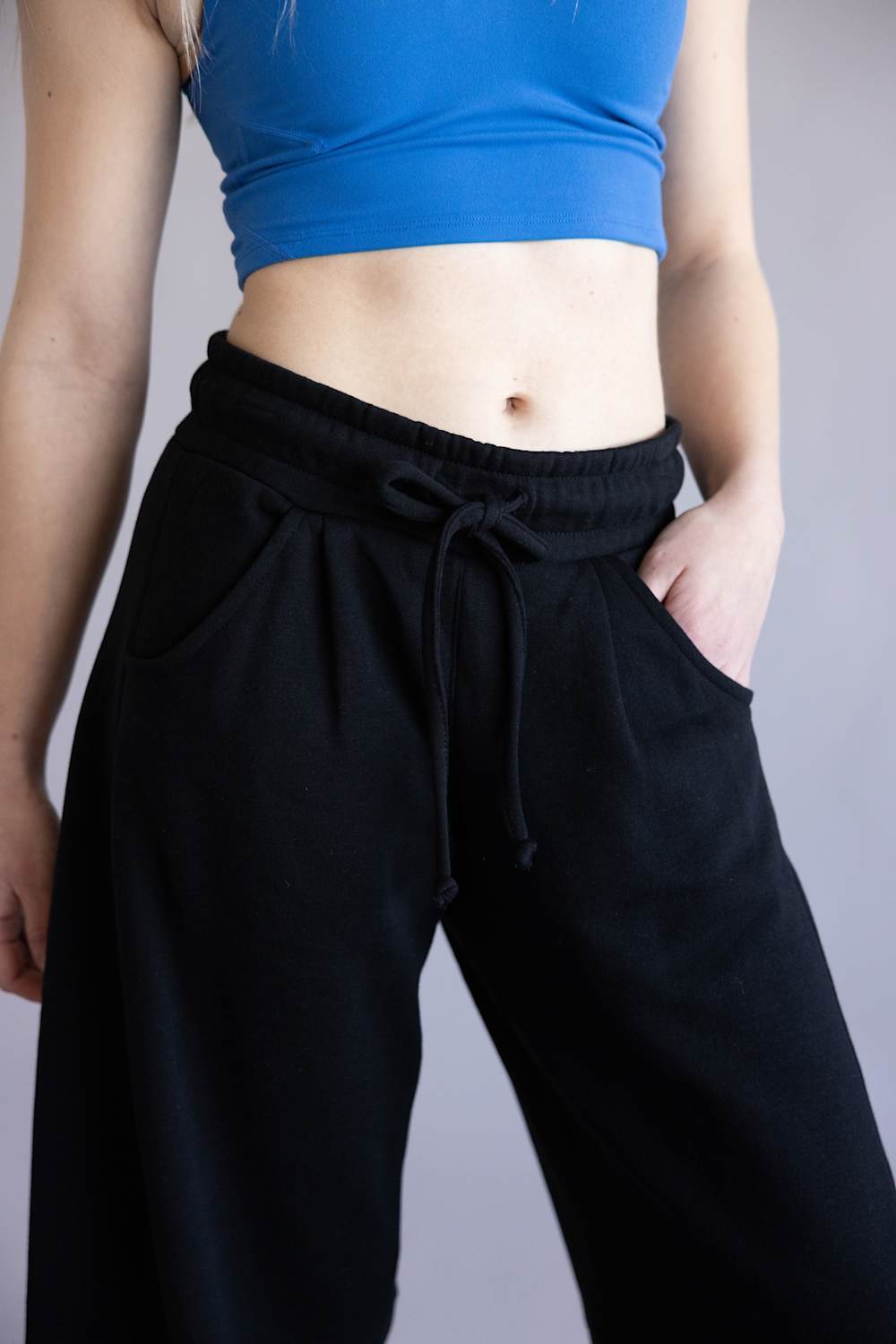 Baggy Barrel Fleece Sweatpants for Women in Black