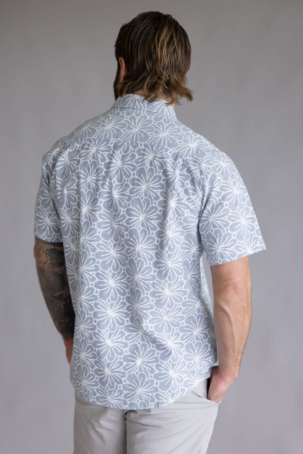 Weatherproof Vintage Cotton Pattern Button Up Shirt for Men in Infinity Blue