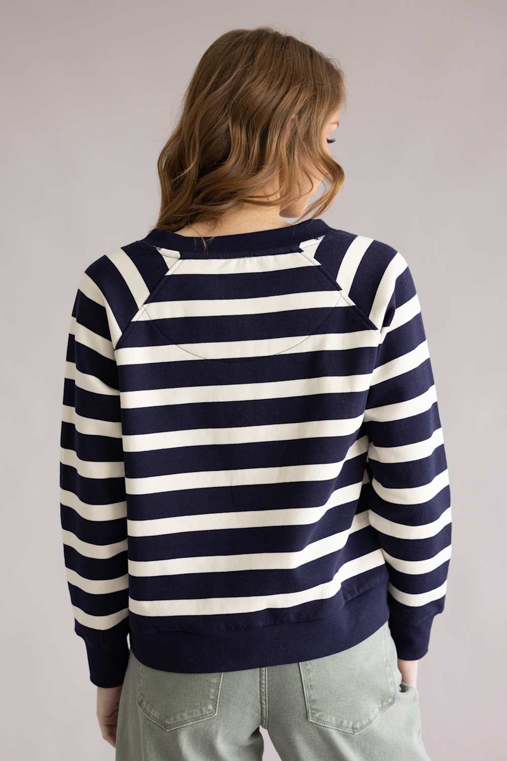 C&C California Delilah Striped V-Neck Pullover for Women in Navy/Off-White