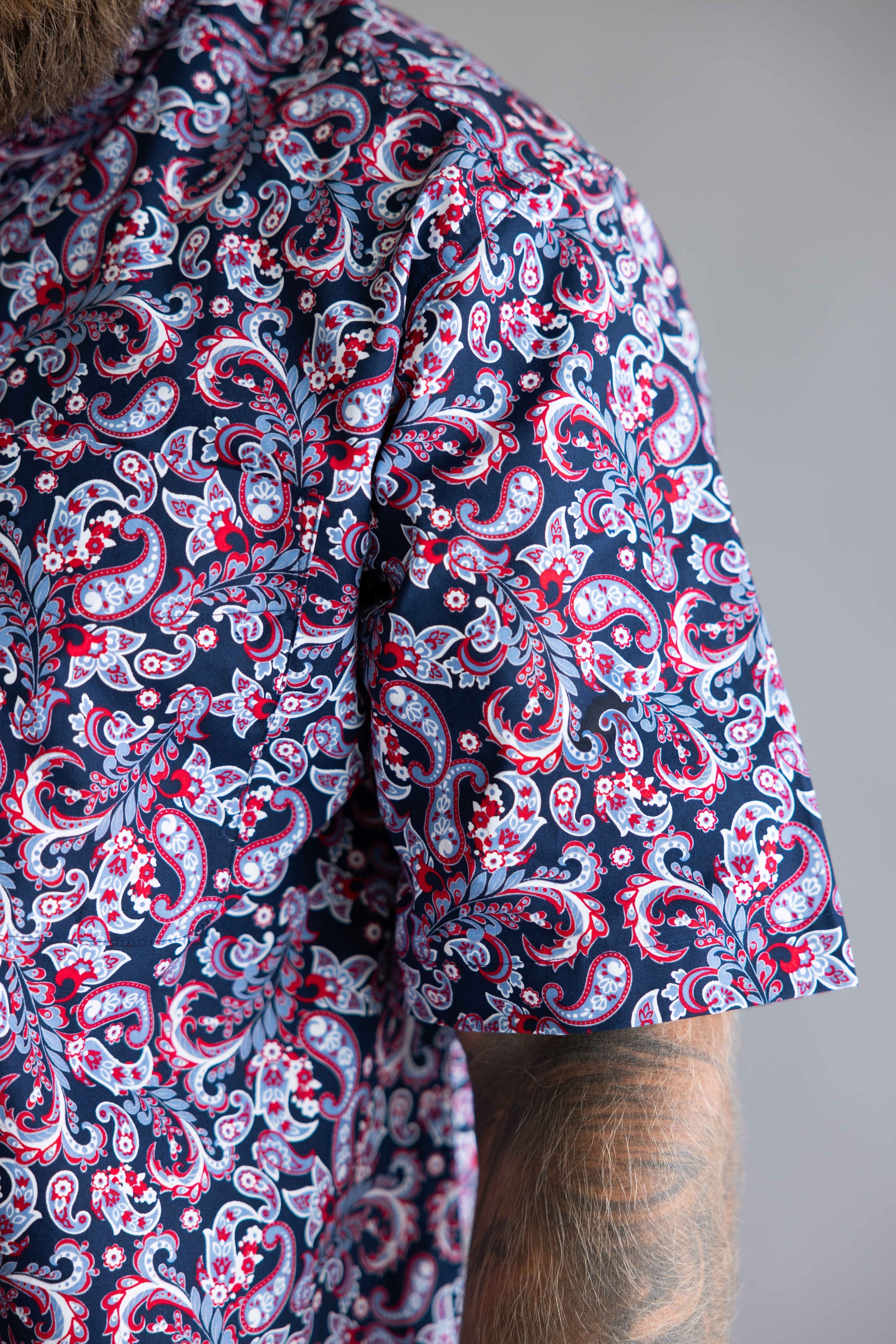 Ariat Bennie Classic Shirt for Men in Blue Paisley