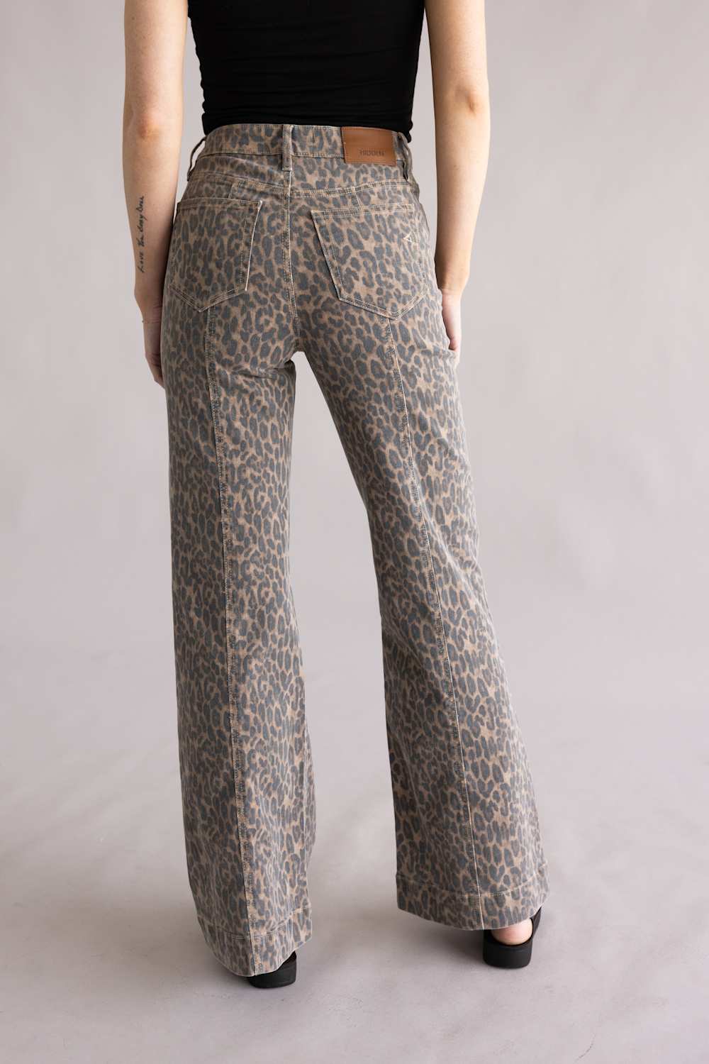  Hidden High Rise Happi Cheetah Flare Jeans for Women 