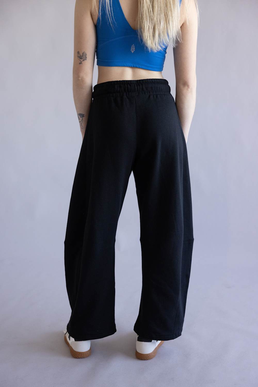 Baggy Barrel Fleece Sweatpants for Women in Black