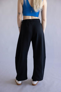 Baggy Barrel Fleece Sweatpants for Women in Black