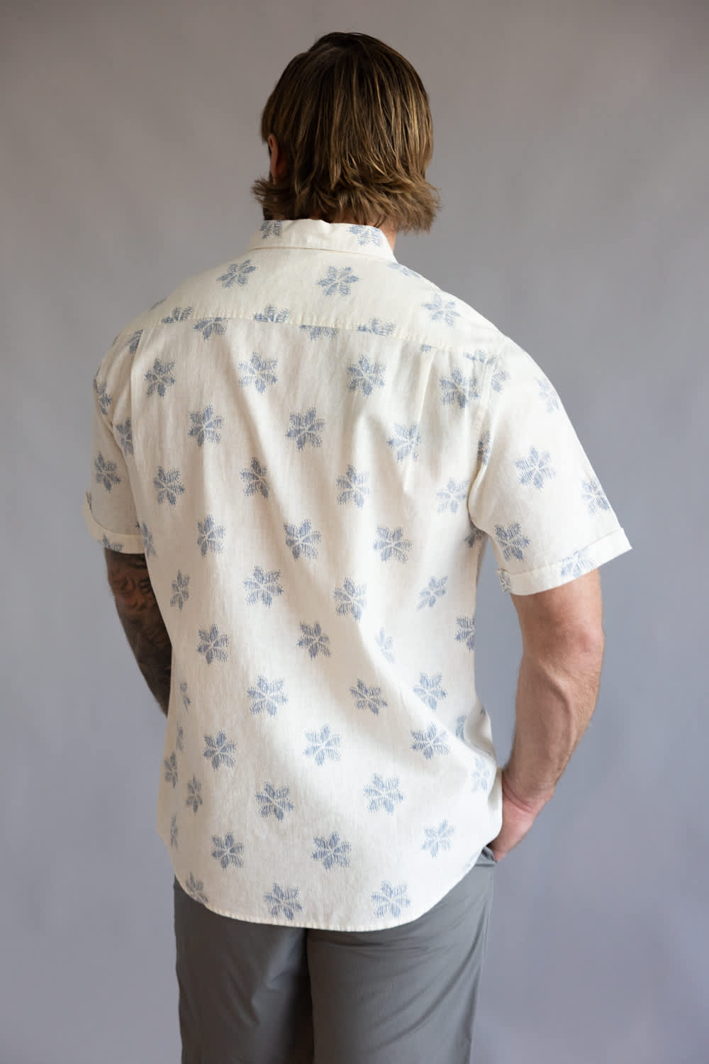 Weatherproof Vintage Cotton Linen Pattern Button Up Shirt for Men in Infinity Blue