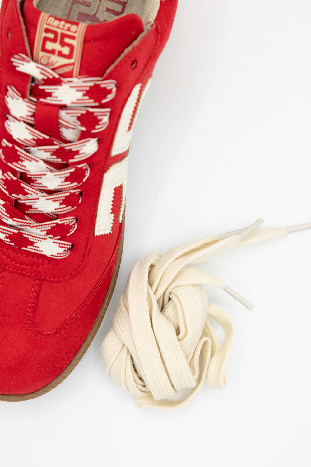 Shu Shop Retro 25 Sneakers for Women in Red | RETRO-RED – Glik's
