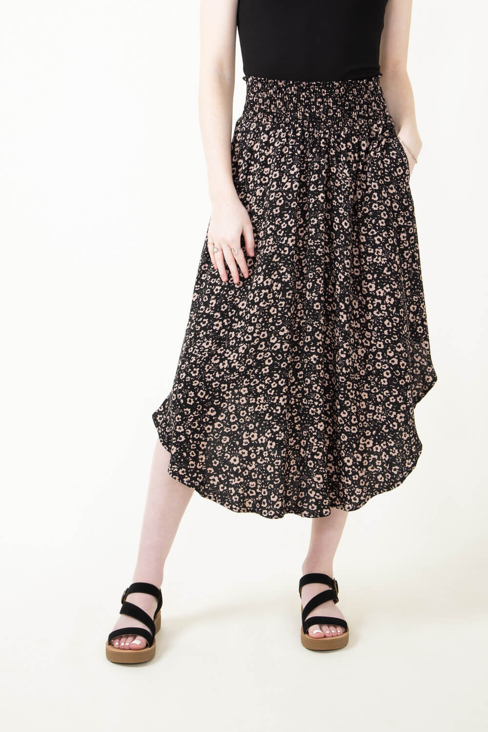 Ditsy Floral Hi-Low Midi Skirt for Women in Black | NS16762J6