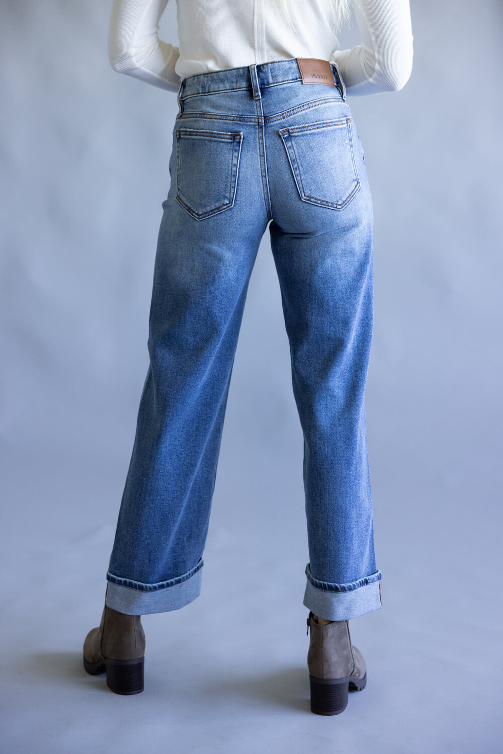 Hidden Medium Rise Ella Straight Leg Jeans for Women