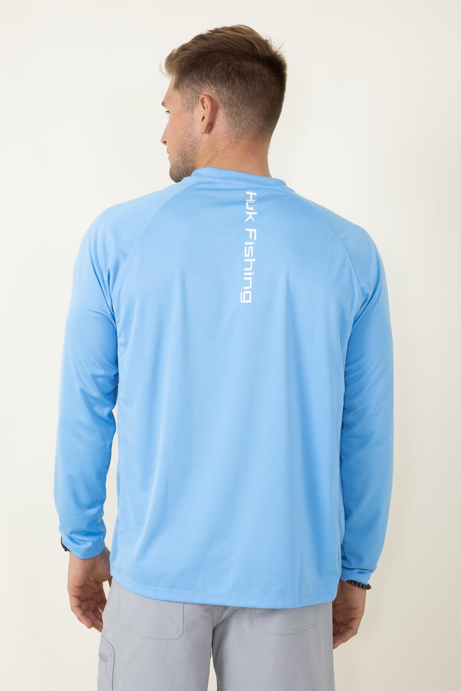Huk Fishing Vented Pursuit Logo Graphic Long Sleeve Shirt for Men in B –  Glik's