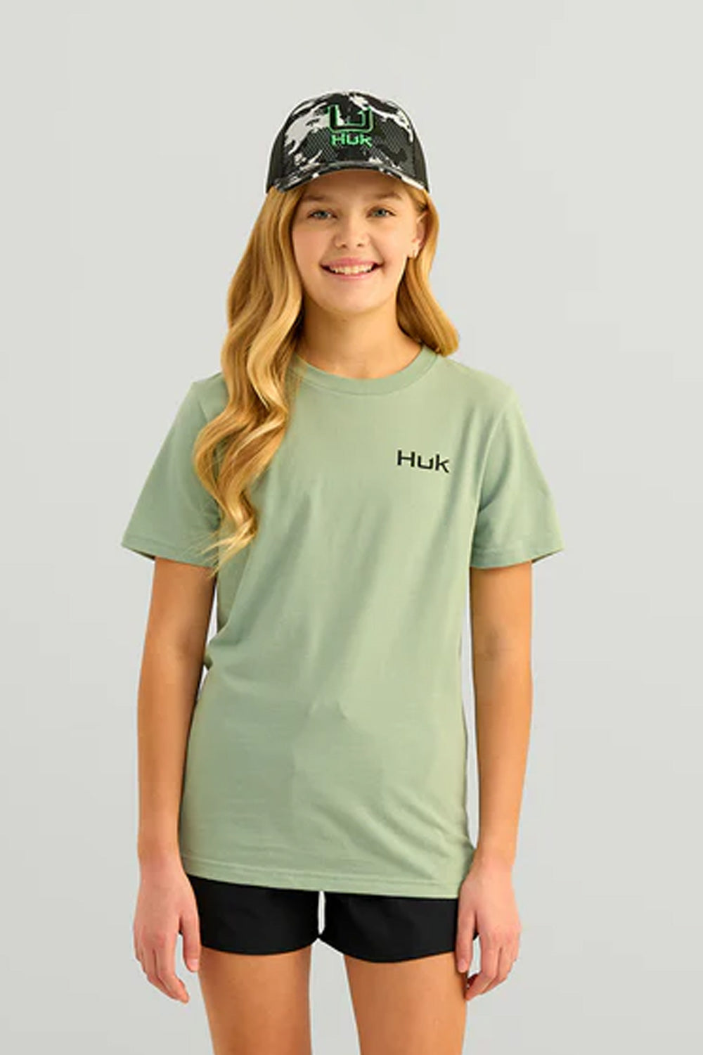Huk Fishing Youth KC Fill T-Shirt for Girls in Fog Green | H7100089-31 –  Glik's
