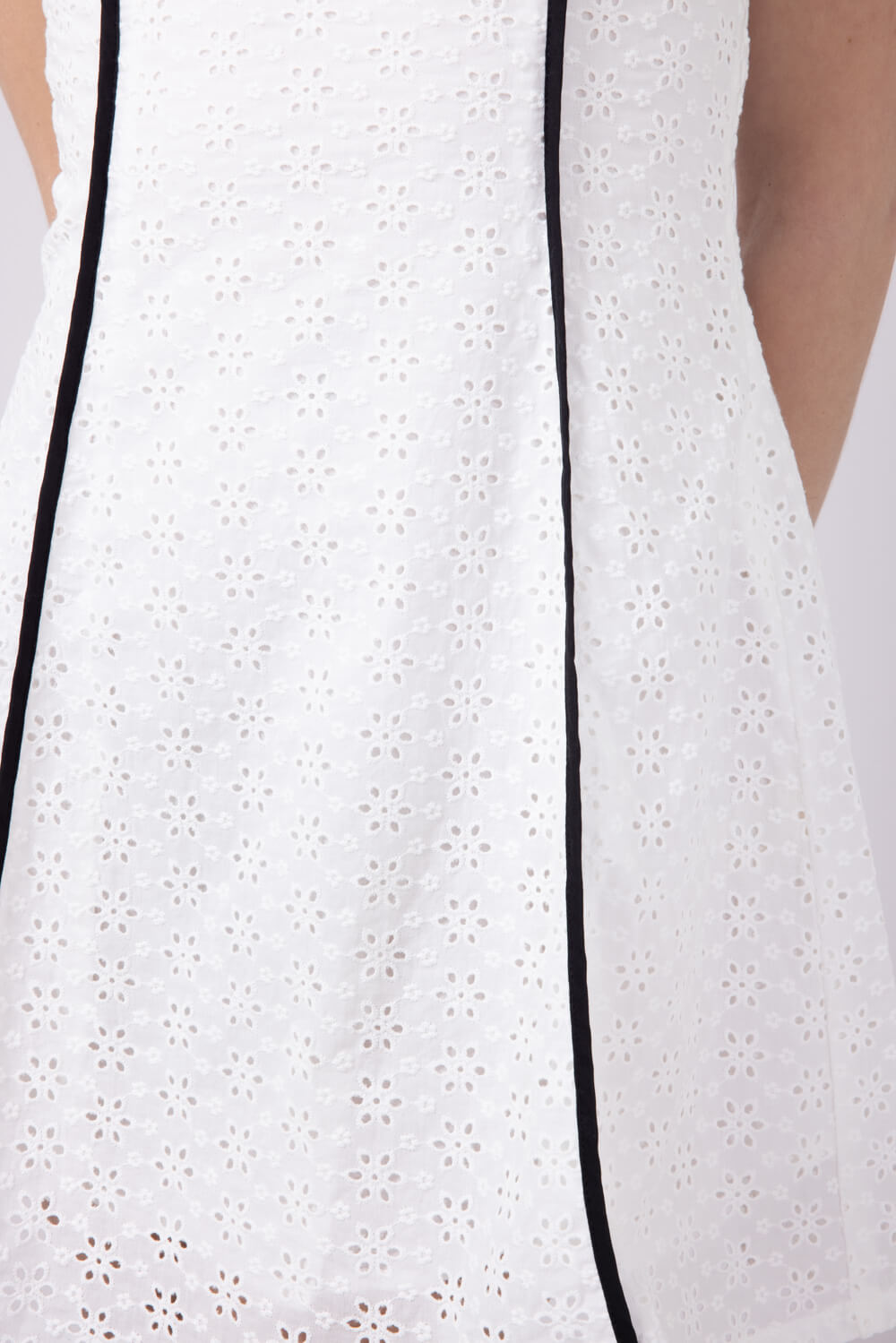 Illa Illa Eyelet Lace Binding Mini Dress for Women in Off White