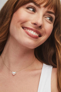 Kendra Scott Ari Heart Gold Pendant Necklace in Dichroic Glass 