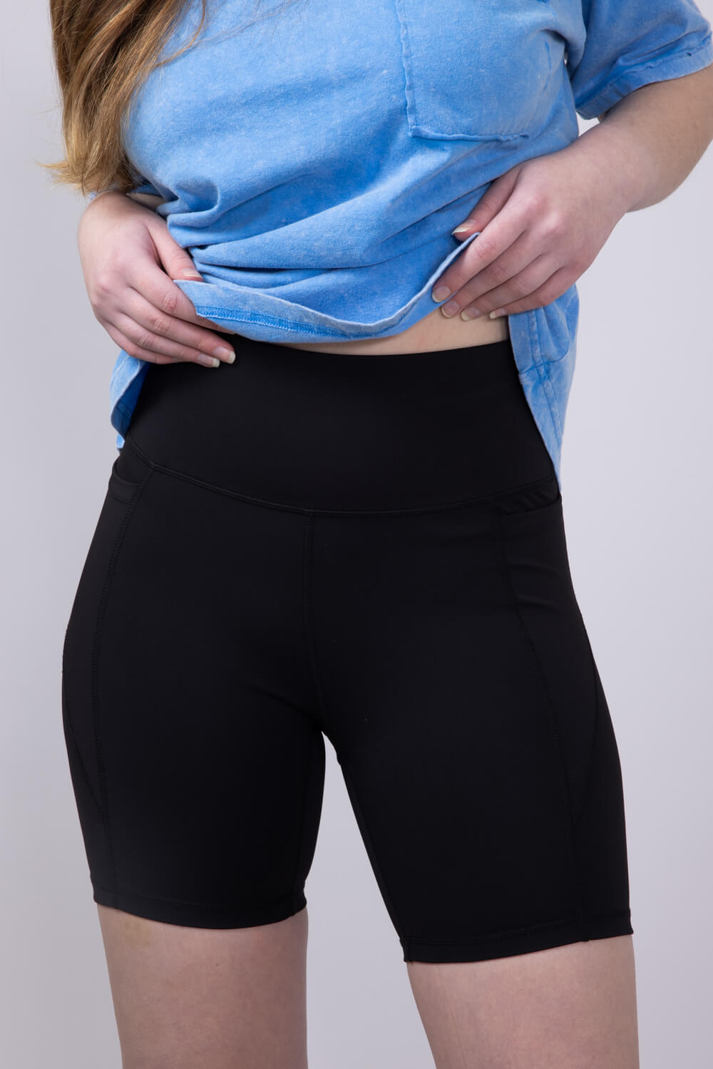 Love Tree Pocket Biker Shorts for Women in Black | 6816PM-BLACK