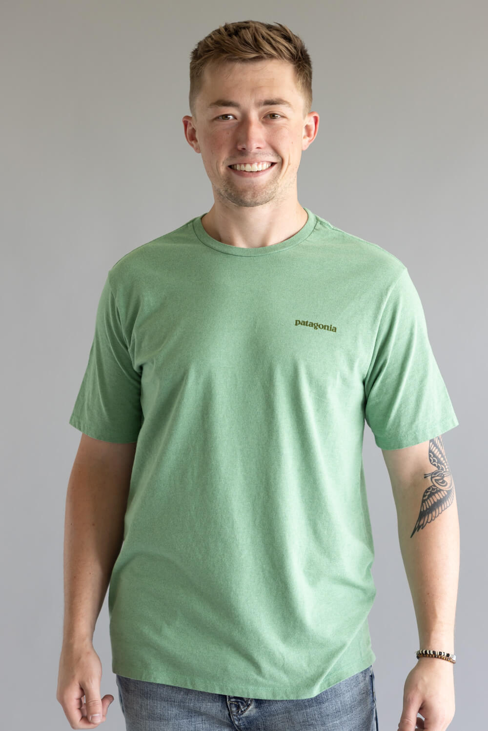 Patagonia Men’s Fitz Roy Icon Responsibili-Tee T-Shirt in Rinsed Green