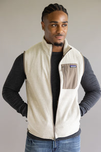 Patagonia Men’s R1 Air Vest in Pelican