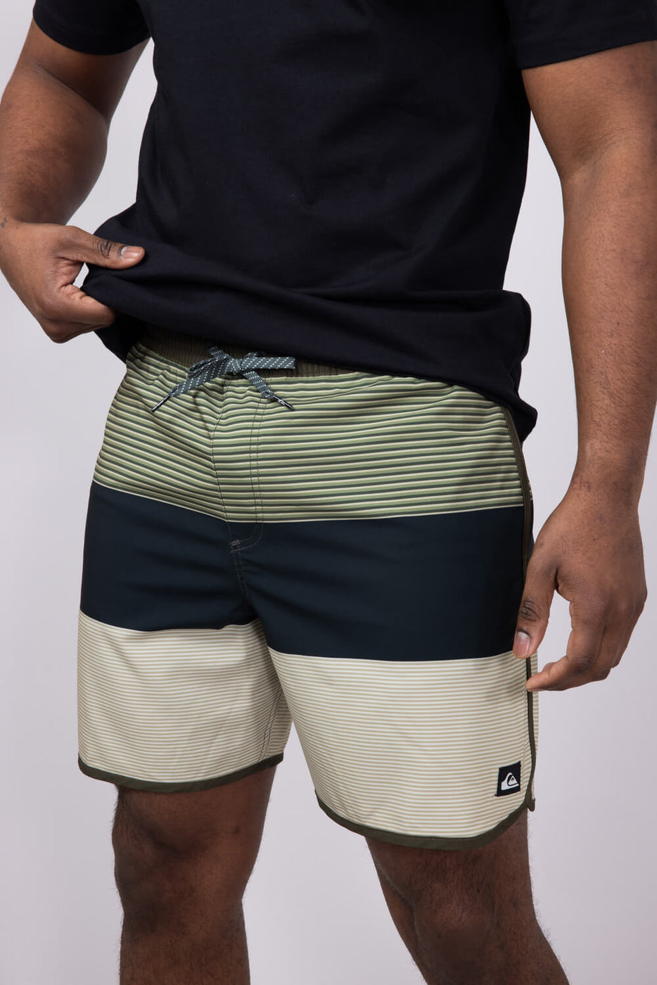 Quiksilver Surfsilk Tijuana Striped Volley 7” Shorts for Men