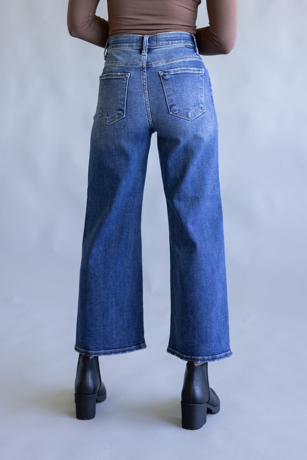 Risen High Rise Crop Wide Jeans for Women in Dark Wash