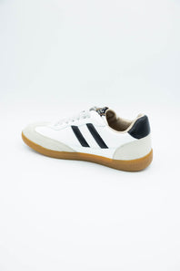 Shu Shop Sneakers for Women in Black/White