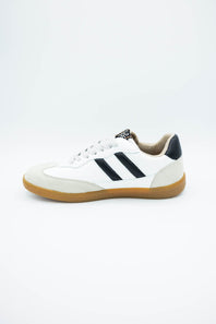 Shu Shop Sneakers for Women in Black/White