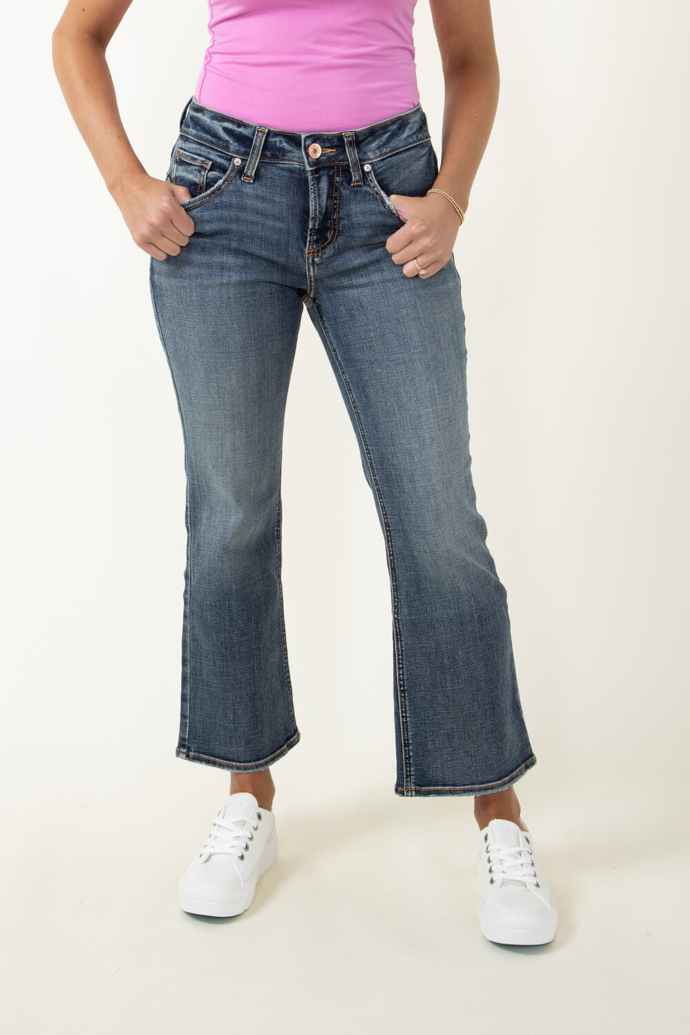 Silver Jeans 26” Suki Kick Flare Jeans for Women