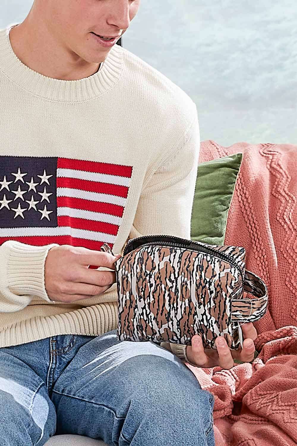 Simply Southern Soft Travel Case in Bark Camo