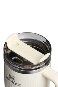 Stanley Quencher H2.0 Fluted 40 oz Tumbler in Cream Gloss