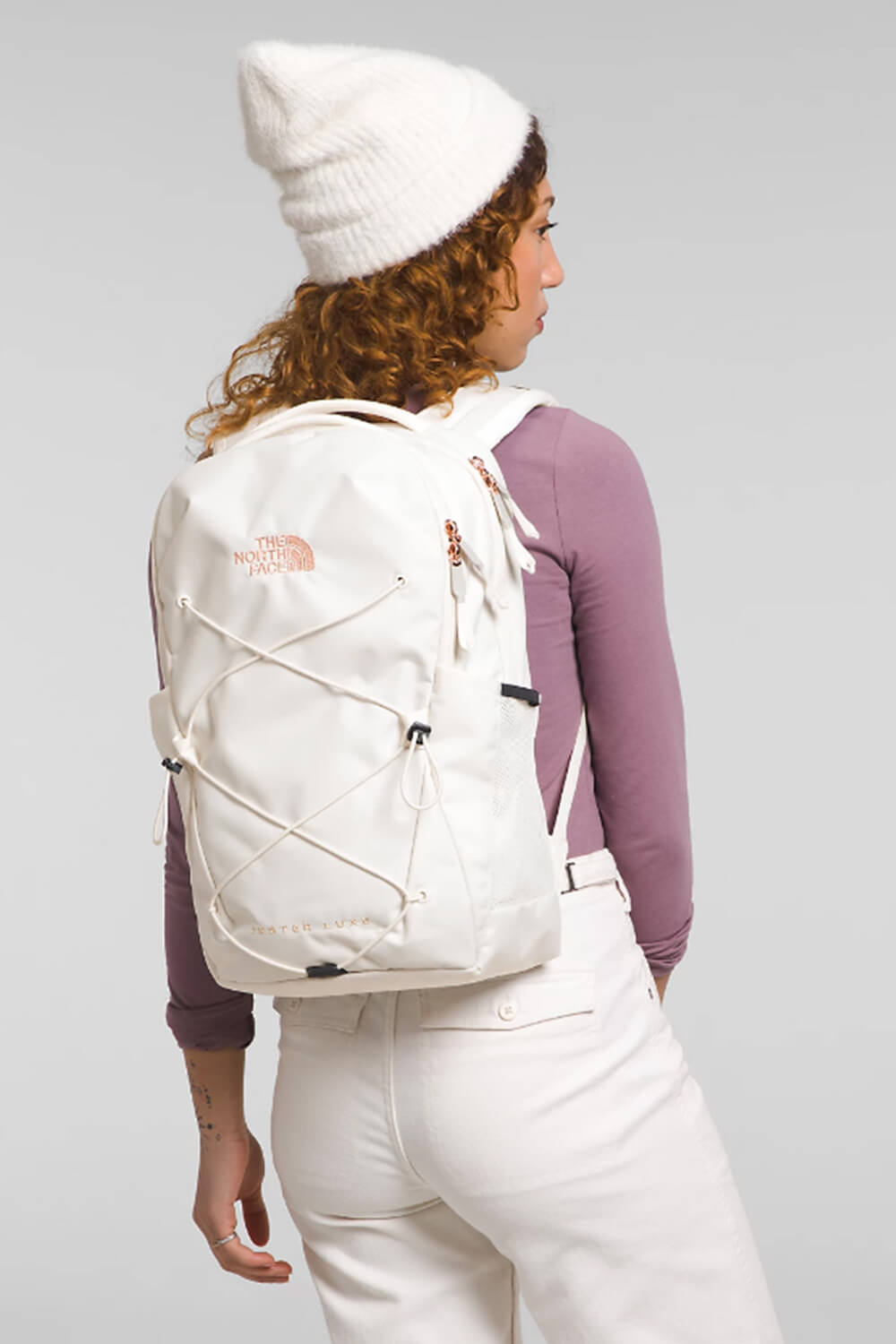 The North Face Jester Backpack for Women in Gardenia White/Burnt Coral Metallic