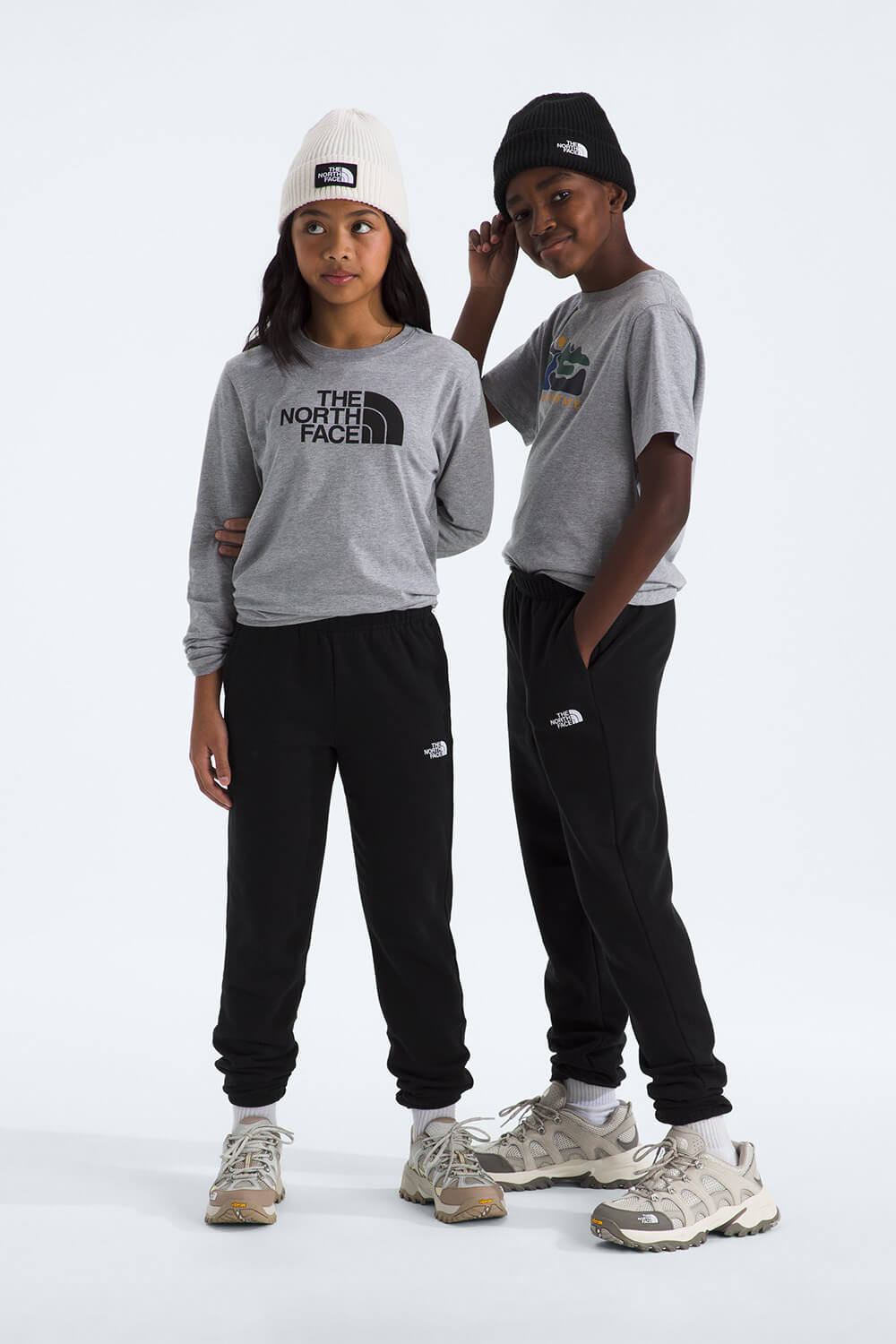 The North Face Youth Evolution EMB Pants in Black