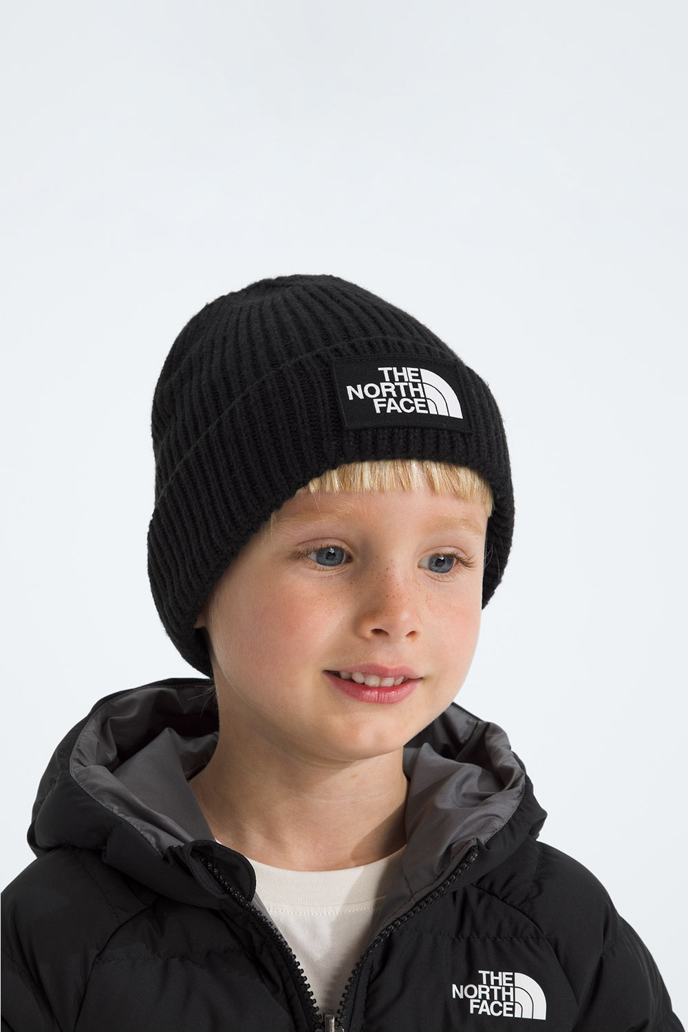 The North Face Youth Logo Cuffed Beanie in Black